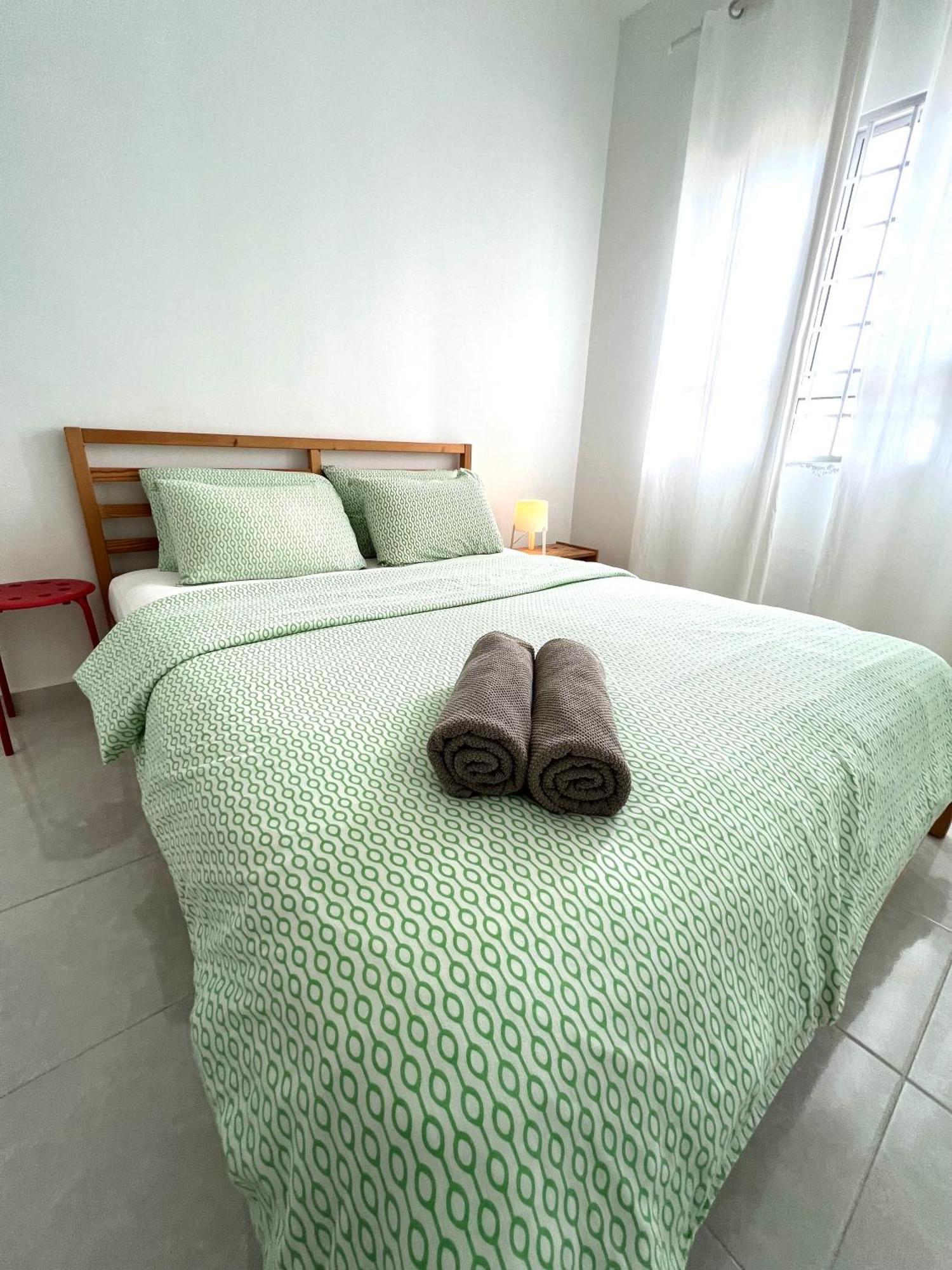 Ocean-View Studio For 2Pax -9Min To Pasarpayang-Mayangmall-Drawbridge Kuala Terengganu Ngoại thất bức ảnh