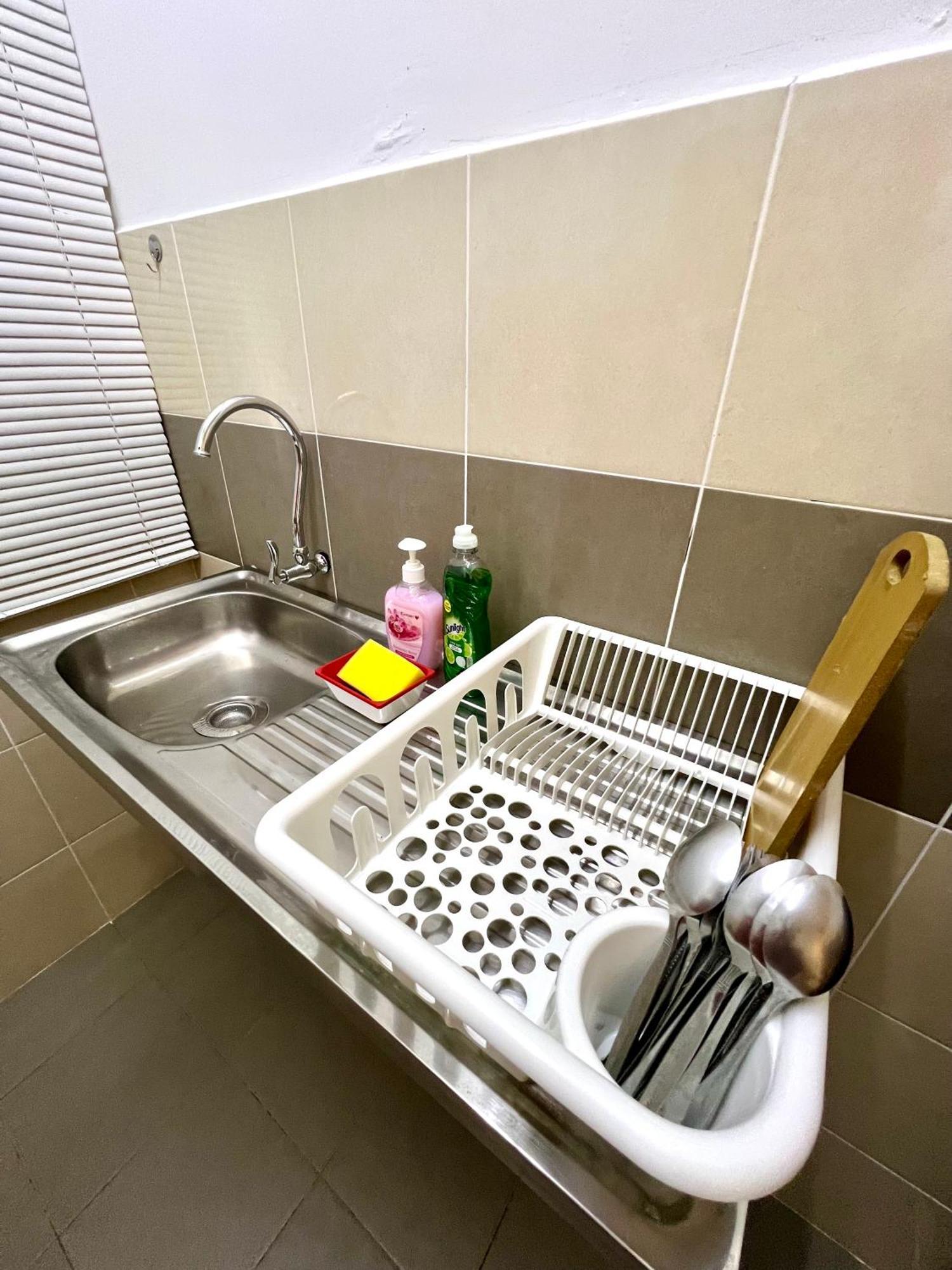 Ocean-View Studio For 2Pax -9Min To Pasarpayang-Mayangmall-Drawbridge Kuala Terengganu Ngoại thất bức ảnh